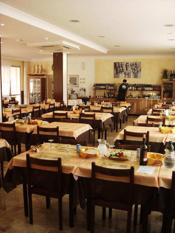 Du Hotel 3*