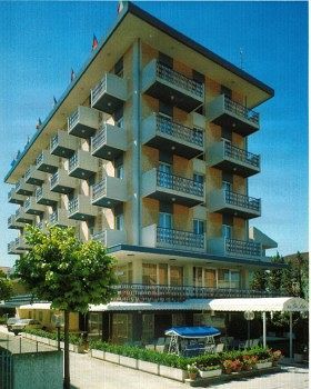 Du Hotel